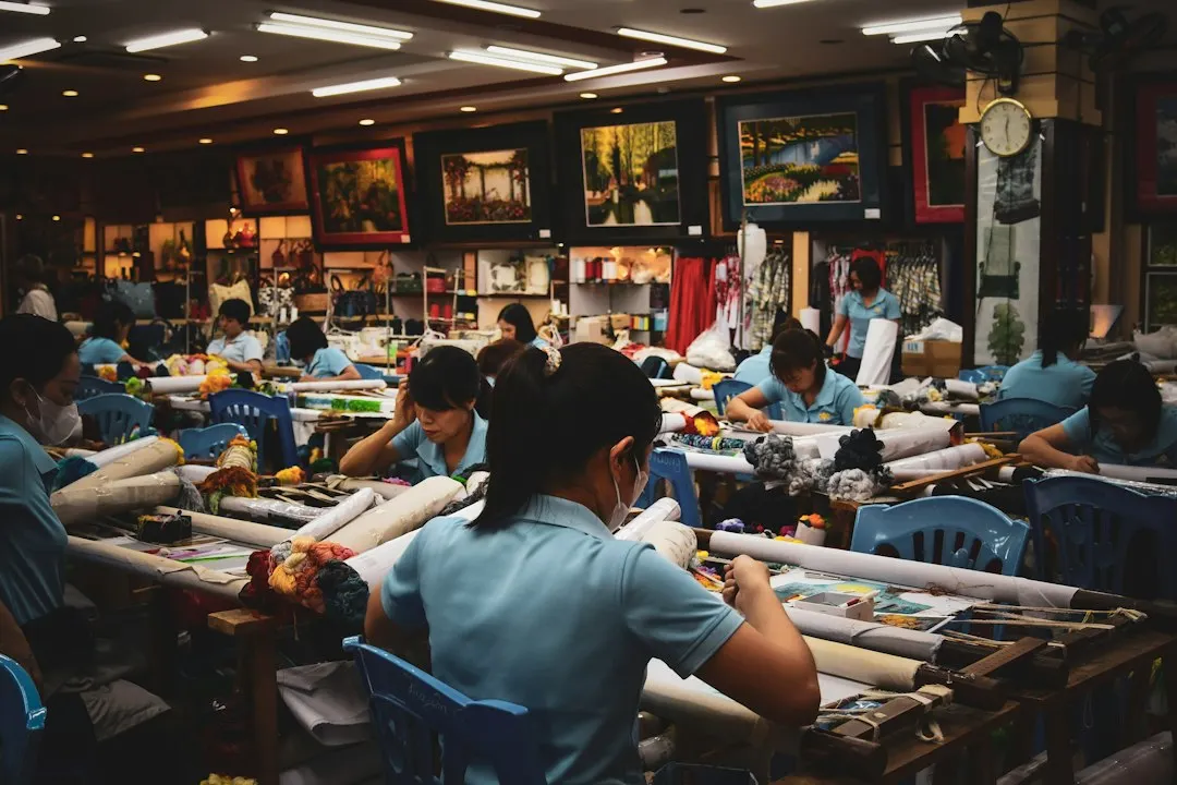 三峡游轮航线选择指南：重庆至宜昌不同航段行程对比与停靠景点解析